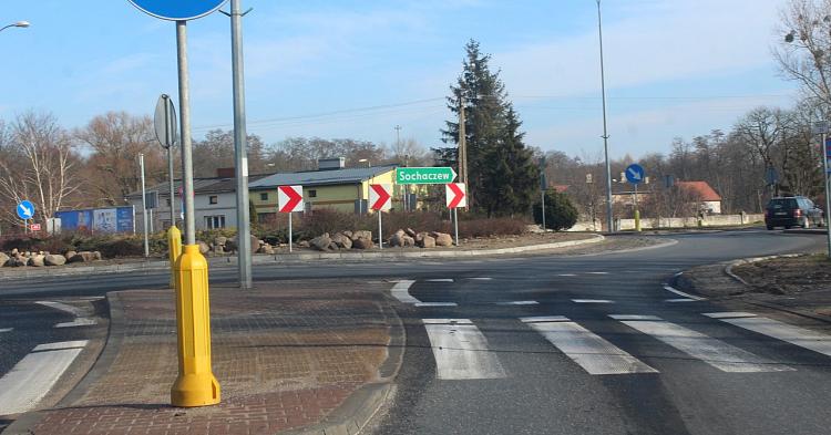 Rondo w Łącku doczekało się patrona. Od teraz nosi nazwę Adama Sierockiego