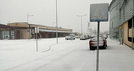 Błyskawice, śnieg I Wichury N...