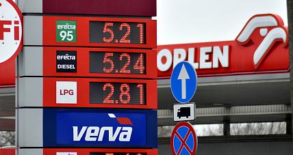 Rząd Obniżył Vat Na Paliwo. Il...