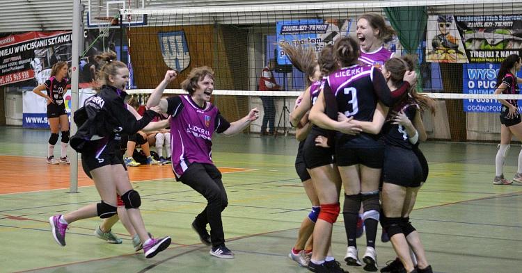 KALS Liga: Liderki Szczawin przegrały z siatkarkami z Kutna