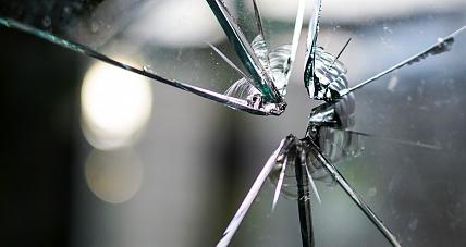 Odpowie Za Wybicie Kostką ...