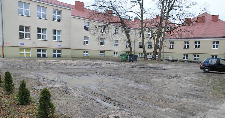 Global Systems Marcin Balcerzak wykona inwestycję pn. "Budowa zagospodarowania terenu przy  Szkole Podstawowej nr 1 w Gostyninie"