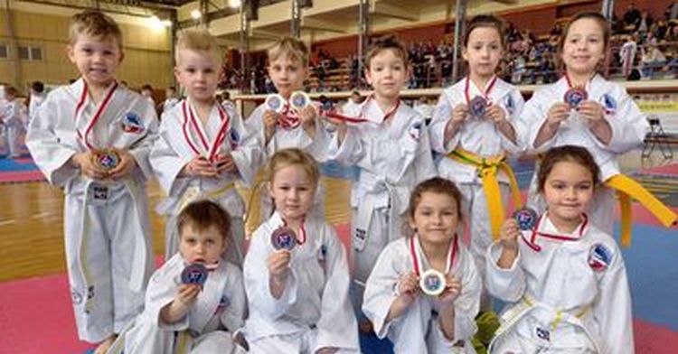Sukces gostynińskich zawodników na Mistrzostwach Mazowsza Taekwon-do [ZDJĘCIA]
