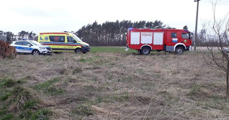 Gm. Sanniki. W mieszkaniu znaleziono zwłoki. Interweniowała policja i straż pożarna