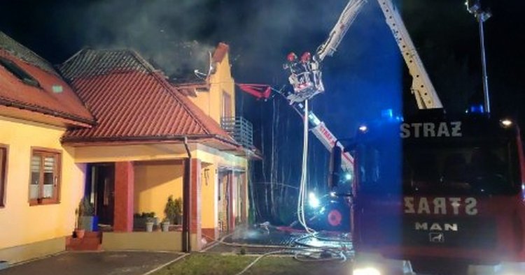 Chora na na nowotwór kobieta z Gąbina straciła w pożarze dorobek życia. Siostra poszkodowanej apeluje o pomoc