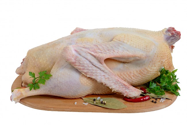 Kalorie w gęsinie na tle innych mięs