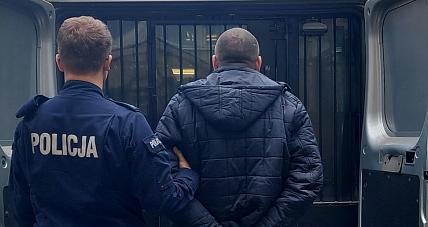 Odpowiedzą Za Rozbój I Pozbawienie W...