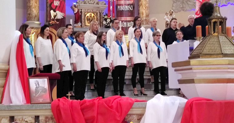 Trzecie miejsce w ogólnopolskim konkursie. Wielki sukces gostynińskiego chóru Arce Cantores [ZDJĘCIA+VIDEO]