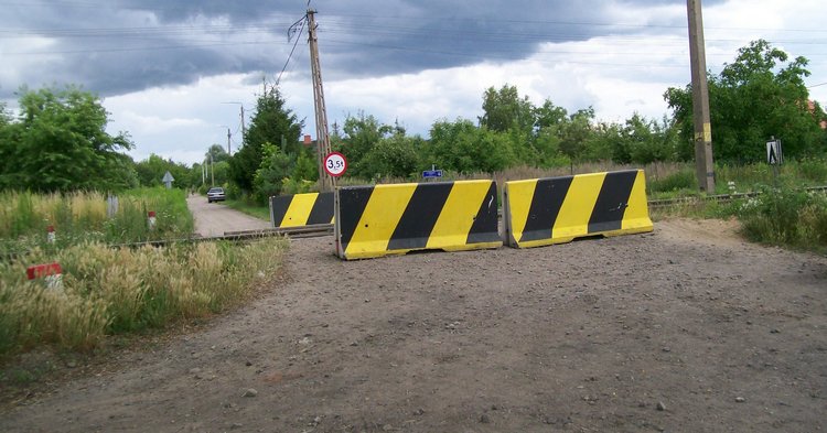 Przejazd kolejowy na Kraśnicę zamknięty!