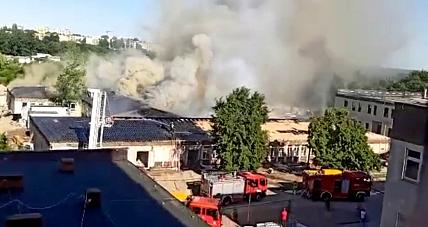 Pożar Na Winiarach. Płonie D...