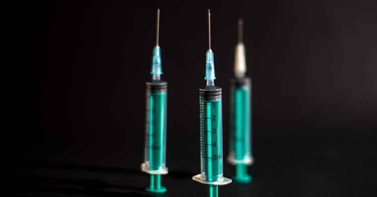 COVID-19 obecnie: czy będą nowe szczepionki?