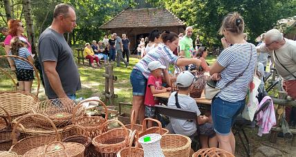 Wyjazd Pttk Gostynin Na Festyn...