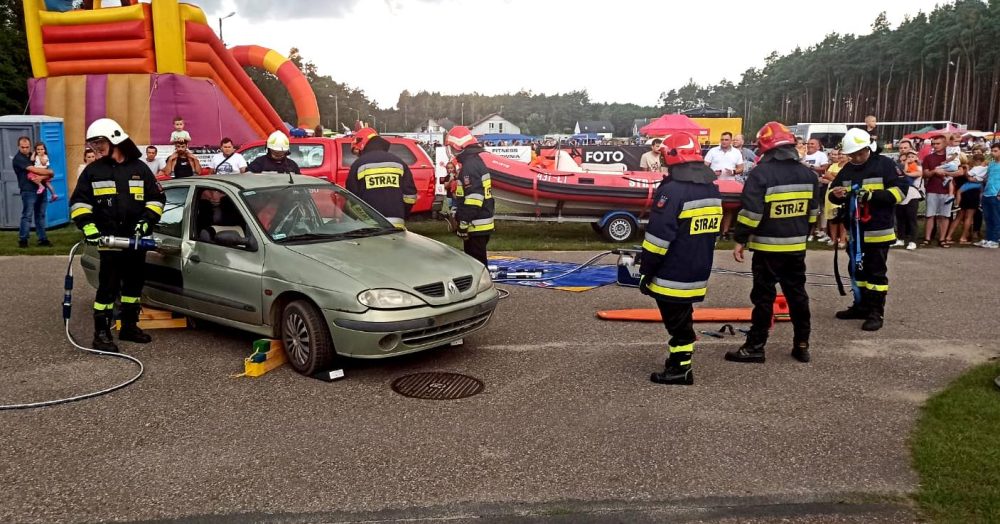 Pokazy strażaków na Pikniku Rodzinnym w Szczawinie [ZDJĘCIA]