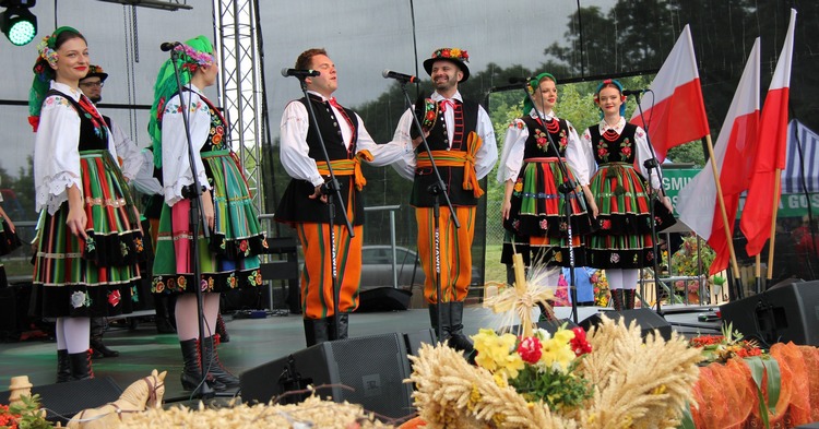 Dożynki Gminne w Białotarsku [ZDJĘCIA]