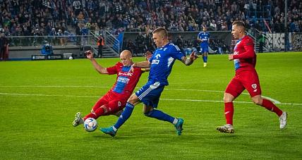 Przełamanie Z Piastem