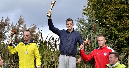 Jędrzej Hasiura Wygrywa V ...