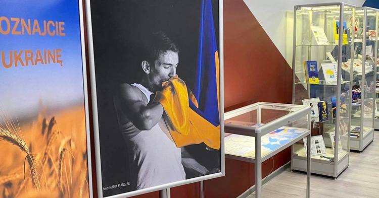Poznaj Ukrainę - nowa wystawa w Bibliotece Pedagogicznej w Płocku [ZDJĘCIA]