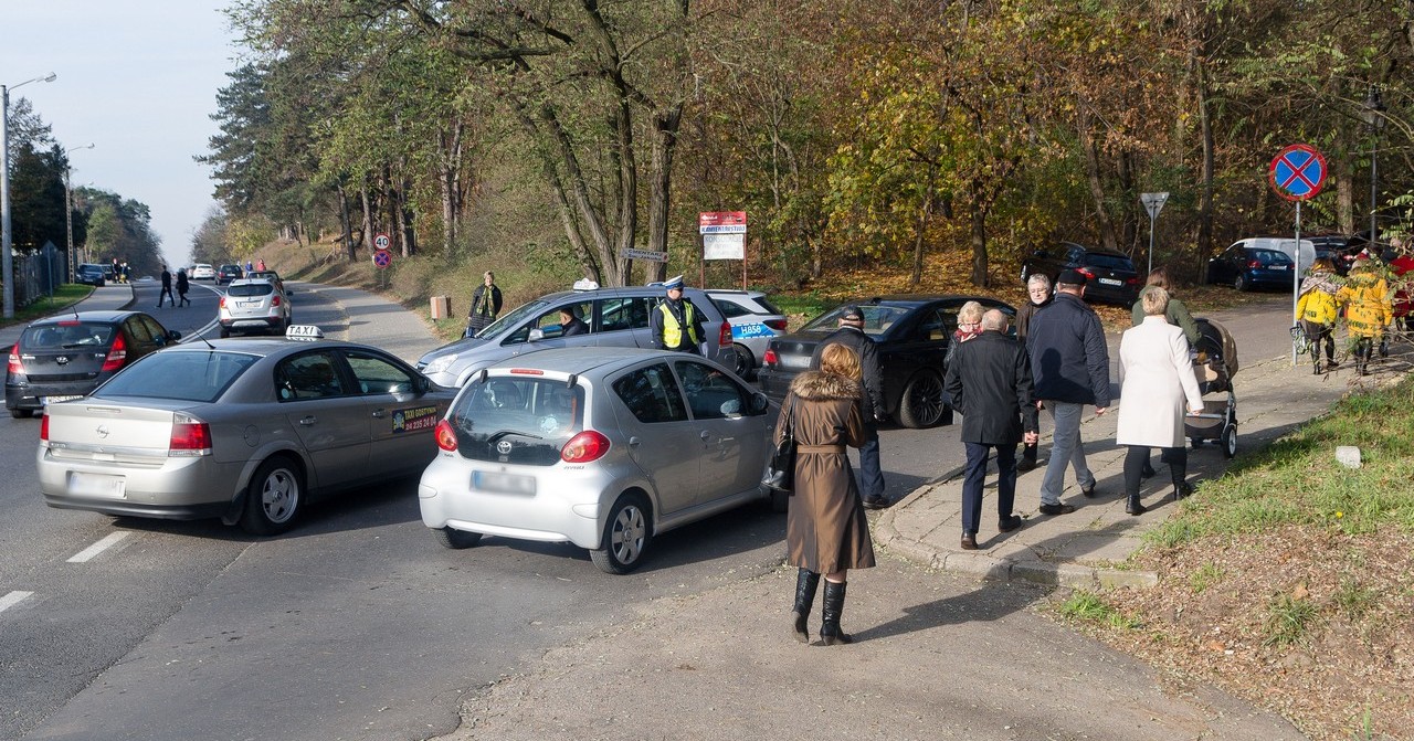 Zmiany w organizacji ruchu w okresie Wszystkich Świętych