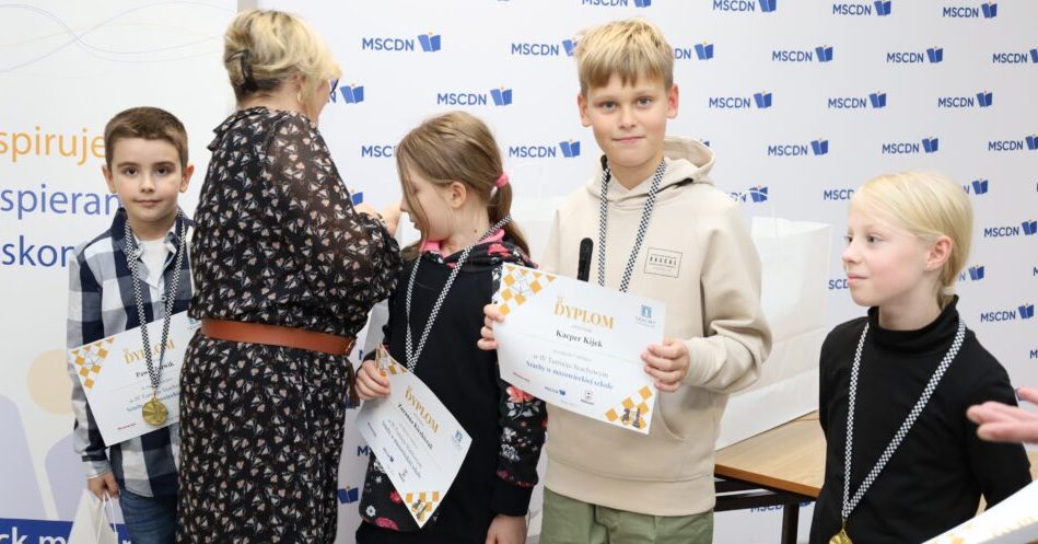 Kacper Kijek z SP5 Gostynin zdobywcą I miejsca w płockim turnieju szachowym [ZDJĘCIA]