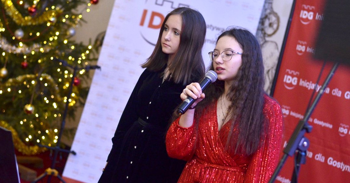 Minął tydzień: odwołany koncert, mikołajki pływackie, uhonorowanie zmarłego Jana Nowickiego i koncert charytatywny