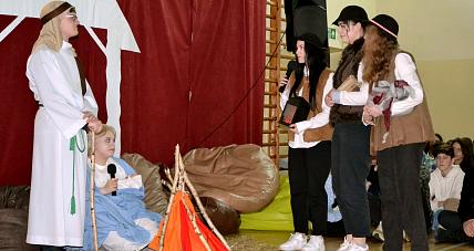 Anielskie Jasełka W Lo Gostynin ...