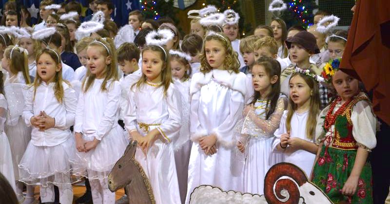 Rodzinne kolędowanie w Zespole Szkolno-Przedszkolnym [ZDJĘCIA]