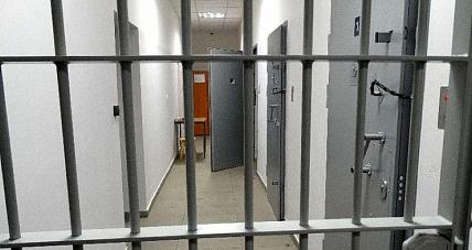 Złodziej Kontenerów Na Używaną Odz...