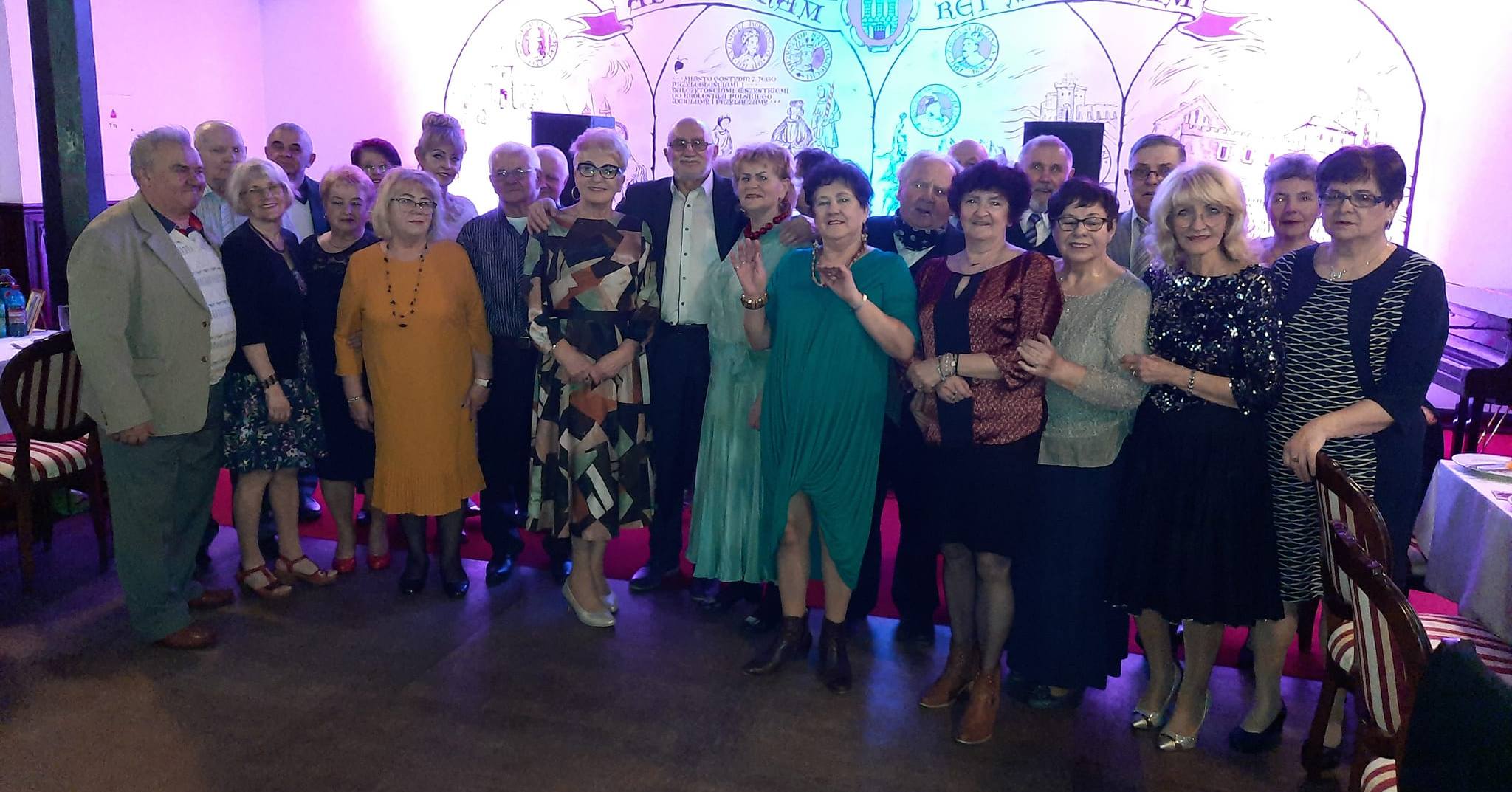 Bal karnawałowy seniorów klubu Parostatek [ZDJĘCIA]