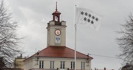 Flaga Z 8 Gwiazdkami Na Gostynińskim ...