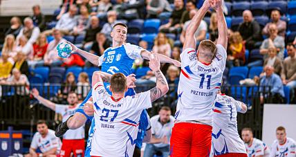 Nafciarze Wracają Z Puław Z...