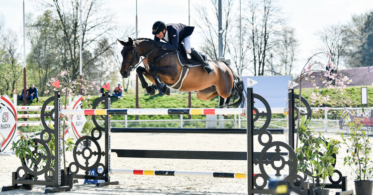 Międzynarodowe zmagania jeździeckie i moc atrakcji w Łącku