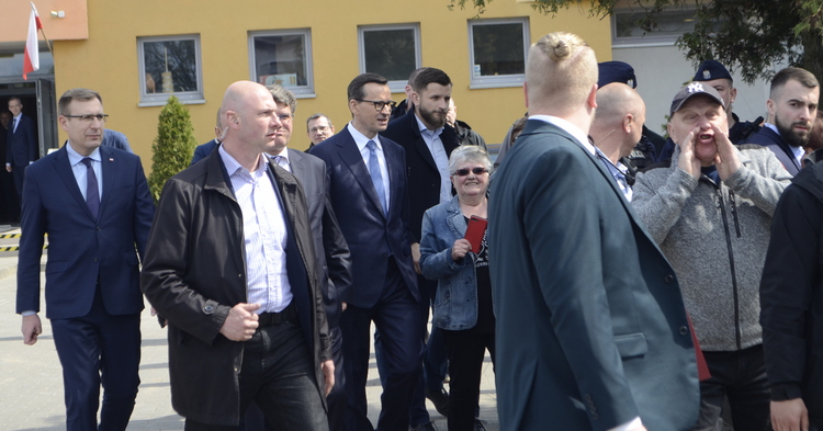 Minął tydzień: awans mażoretek na Mistrzostwa Polski, pożegnanie absolwentów i premier w Gostyninie
