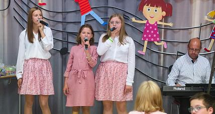 Jubileuszowy X Festiwal Piosenki...