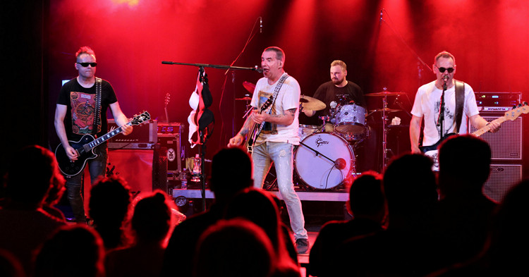 Kobranocka zagrała na koncercie charytatywnym dla Olka i Kamili [ZDJĘCIA]