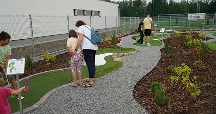 Boisko Do Mini Golfa Oddane...