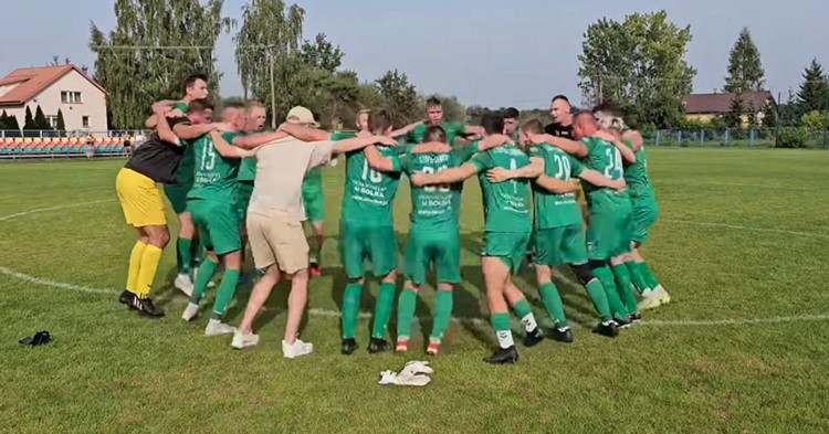 Piłkarska A-Klasa i LO: Szopen Sanniki odrobił wynik z 0:2 na 3:2, porażki pozostałych drużyn