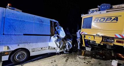 Kierowca Ciężarówki Uderzył W T...