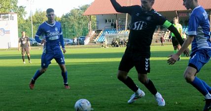 Osiem Bramek Z Rezerwami Polonii