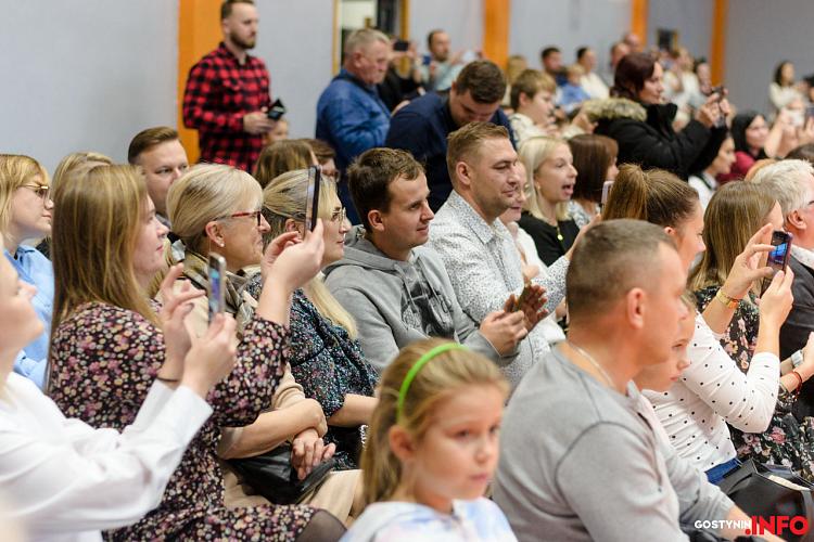 Uroczyste ślubowanie pierwszoklasistów w SP3 Gostynin [ZDJĘCIA]