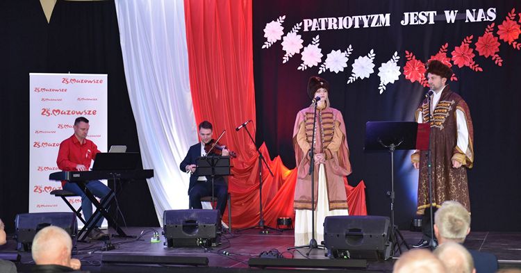 Szczawiński koncert z okazji Święta Odzyskania Niepodległości [ZDJĘCIA]