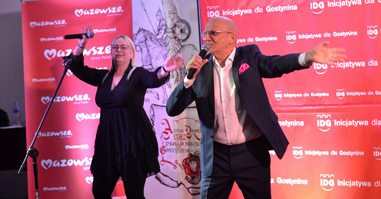 Show Roberta Rozmusa. Porywający koncert w Zamku Gostynińskim [ZDJĘCIA]