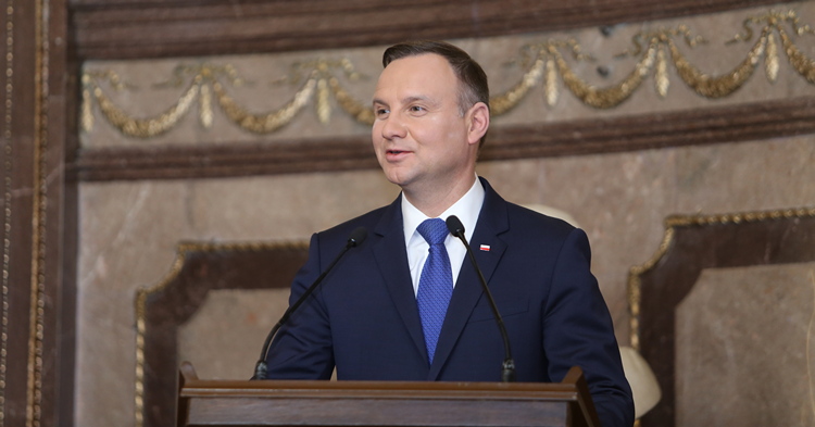 Andrzej Duda zawetował ustawę budżetową. Projekt zakładał 30% podwyżki dla nauczycieli