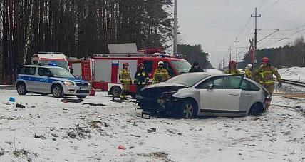 Auto Osobowe Wjechało Pod ...