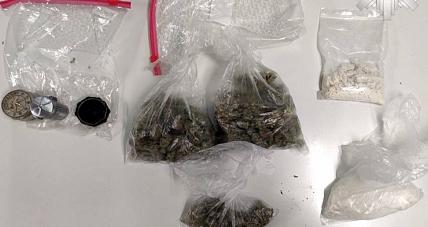 Blisko 400 Gramów Narkotyków I...