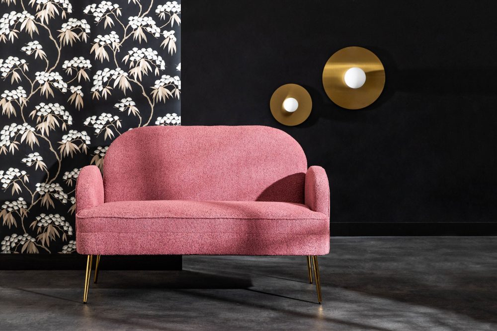 Obła Sofa W Wiosennej Aranżacji V...