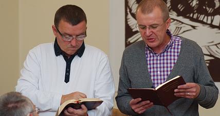 Człowiek, Który Powstał Z ...