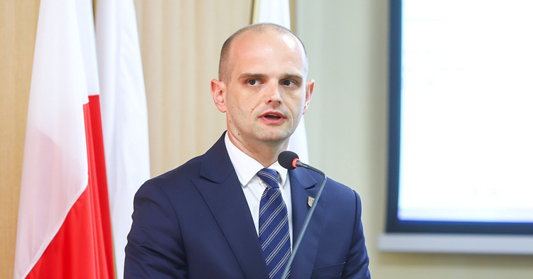 Bez niespodzianek na pierwszej sesji Rady Powiatu Płockiego. Sylwester Ziemkiewicz Starostą na kolejną kadencję