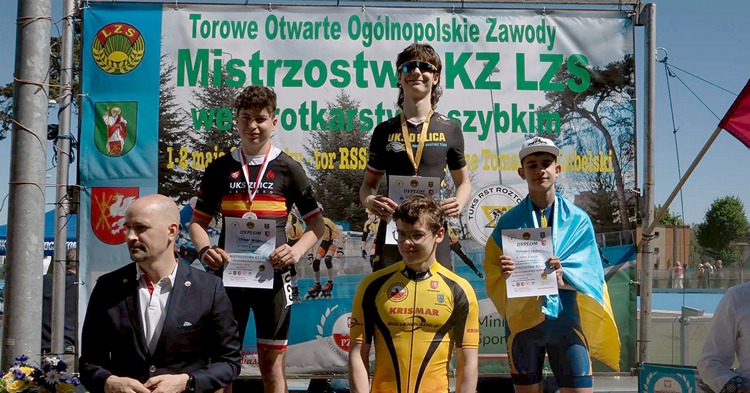 Michał Pawłowski z LO na  najwyższym podium torowego Pucharu Polski w  rolkarstwie szybkim [ZDJĘCIA]