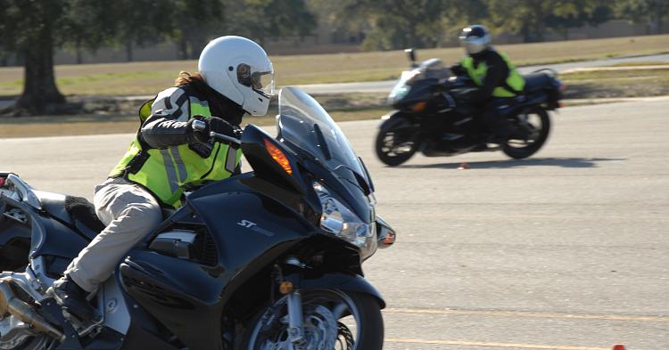 (Nie)bezpieczeństwo motocyklistów