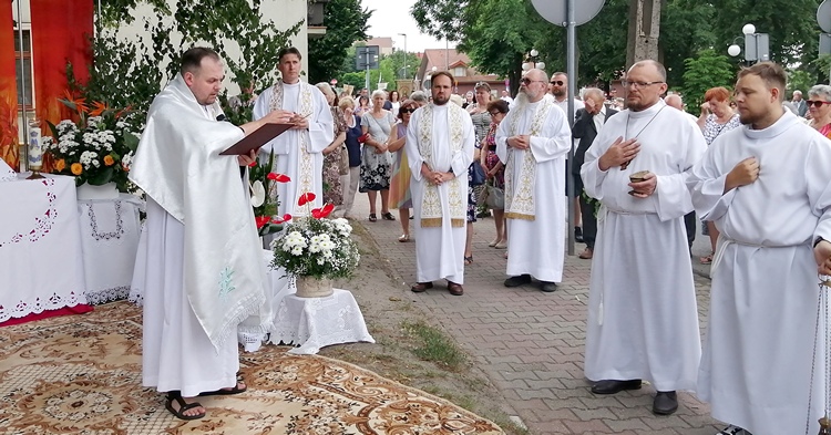 Minął tydzień: Procesja Bożego Ciała, wcześniejsze zakończenie remontu MPEC i wynagrodzenia starosty, burmistrz i wójt